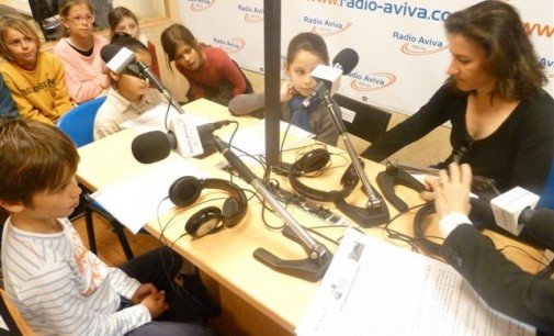 Les élèves de CM1/CM2 de l’école « Sainte Jeanne d’Arc » de Montpellier dans nos studios pour la 26ème semaine de la presse à l’école