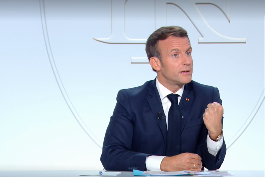 7800904112_emmanuel-macron-annonce-les-mesures-pour-freiner-la-propagation-du-coronavirus-le-14-octobre-2020